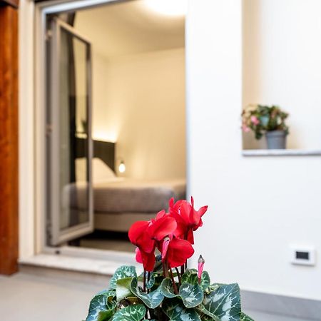 Mia Rooms B&B 밀라초 외부 사진
