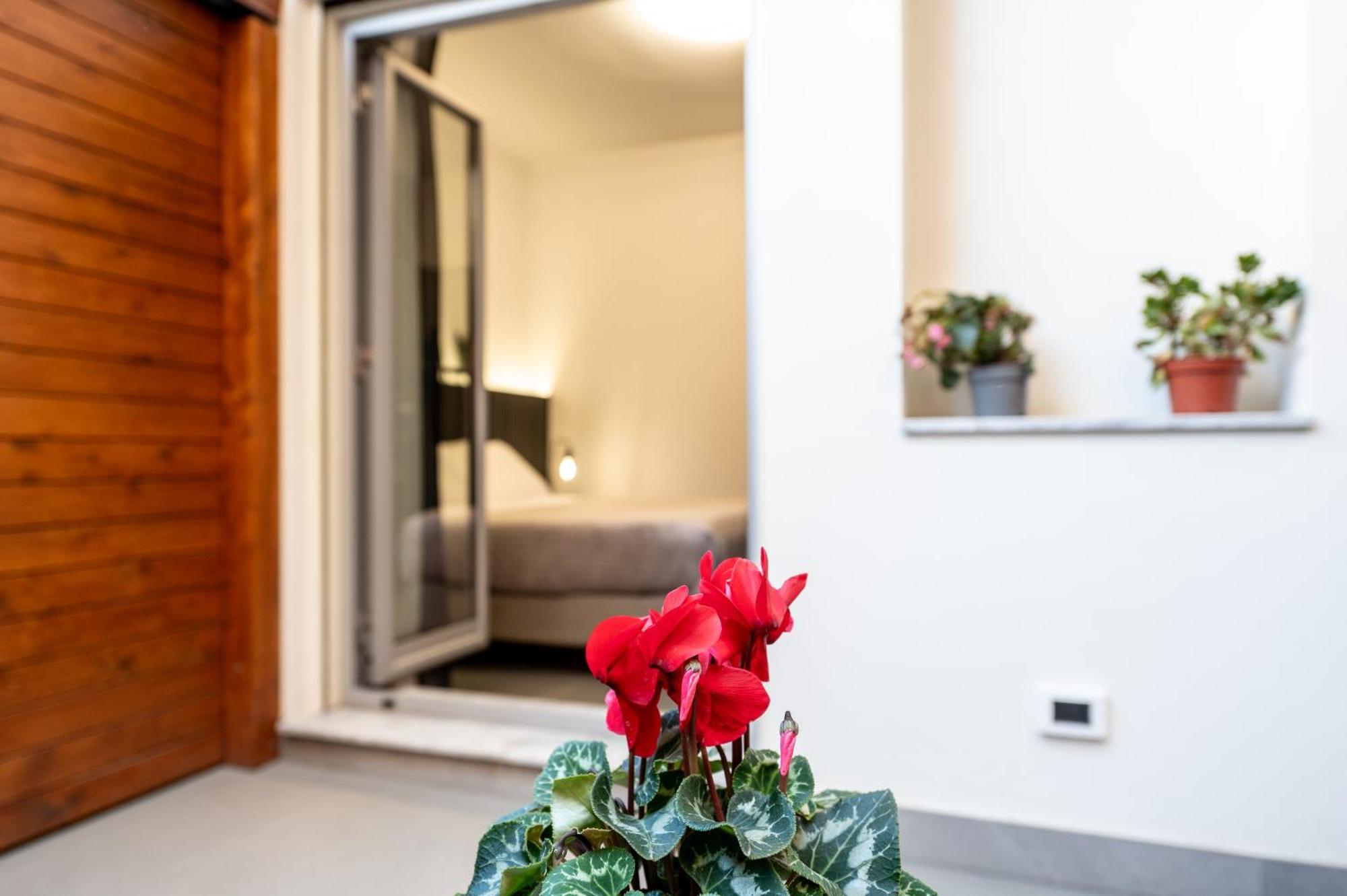 Mia Rooms B&B 밀라초 외부 사진
