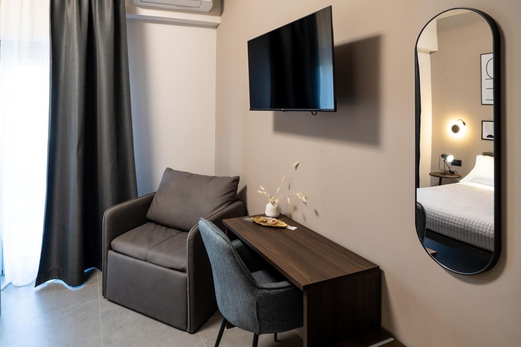Mia Rooms B&B 밀라초 외부 사진