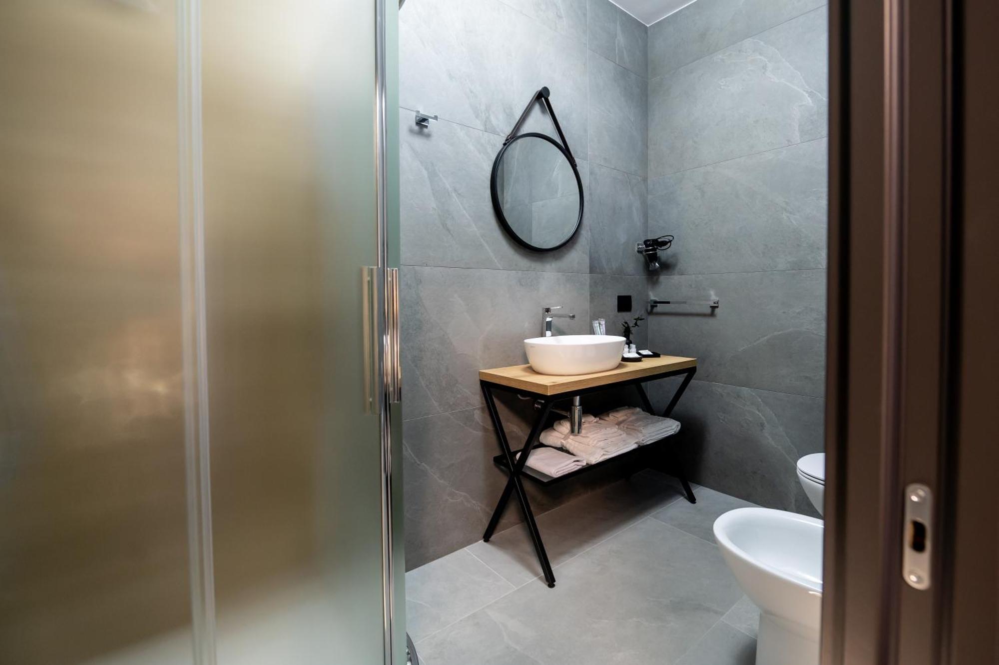 Mia Rooms B&B 밀라초 외부 사진