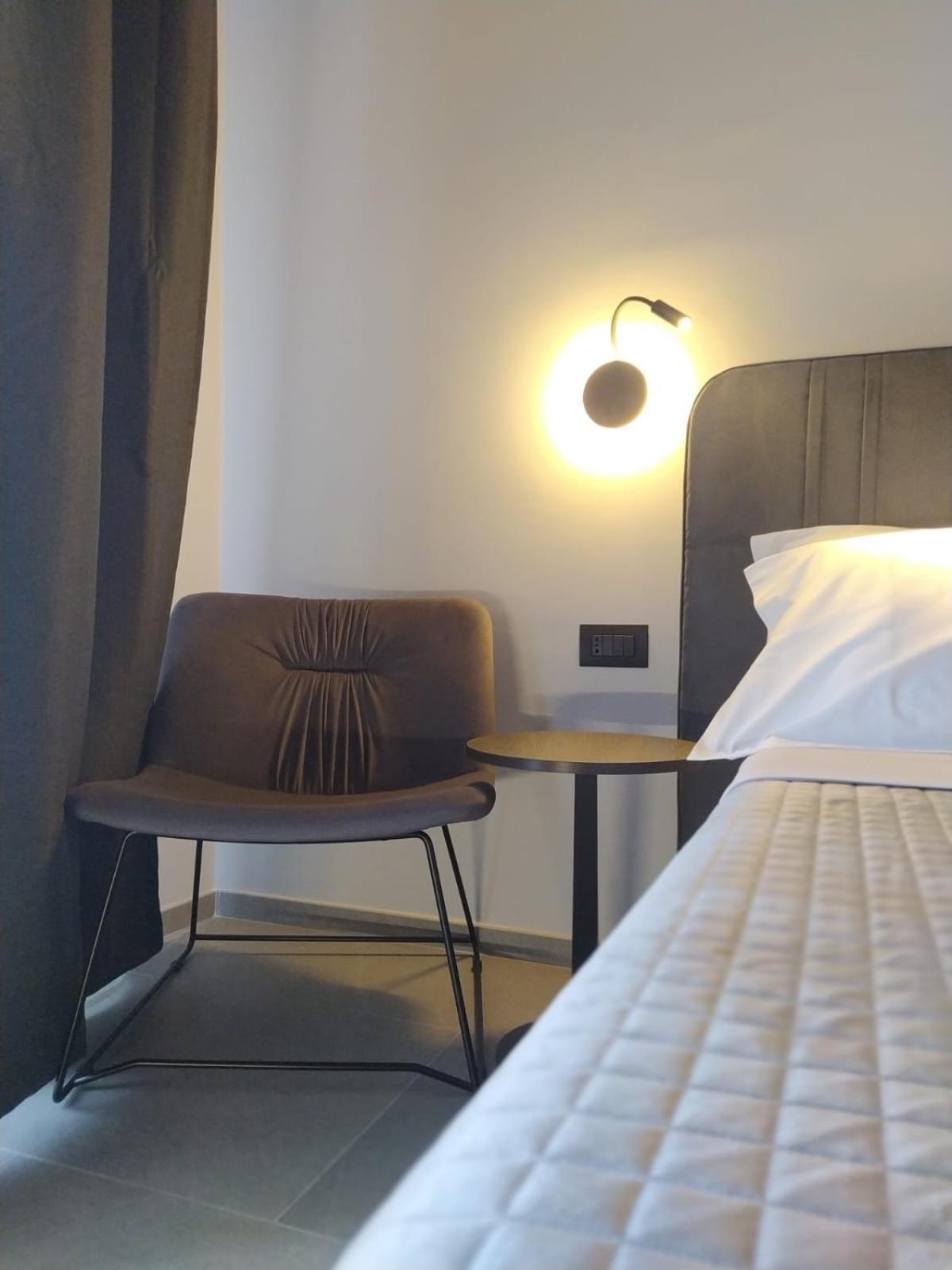 Mia Rooms B&B 밀라초 외부 사진